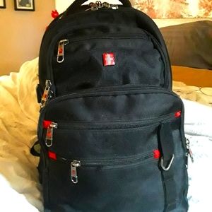 Swiss tech navigator backpack